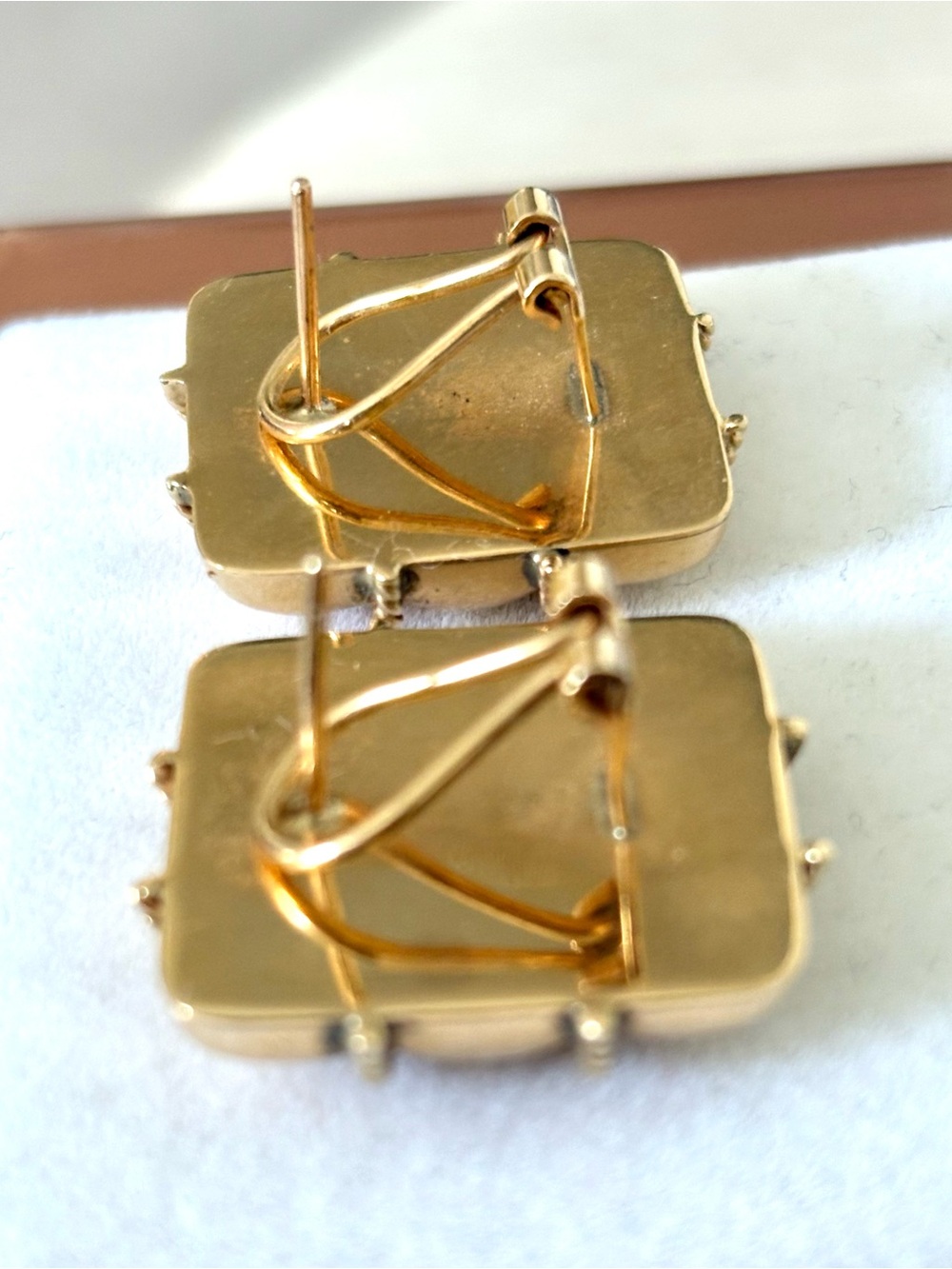 14K GOLD Grid-Pattern Statement Pierced Earrings Stunning ! - Picture 9 of 12